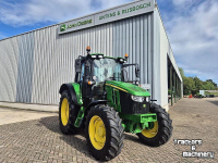 Schlepper / Traktor John Deere 6090M