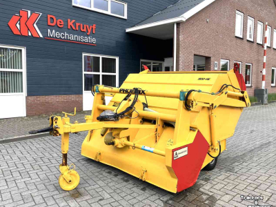 Kehr- und Kehrsaugmaschinen Schouten VM 1800 HK