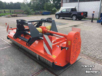 Schlegelmulchgeräte Kubota Kubota Kubota/Kverneland SE6320