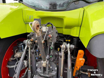Schlepper / Traktor Claas Arion 610