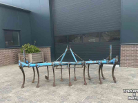 Grubber Lemken 13 tands vaste tand cultivator woeler met drukrol
