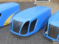 Schlepper / Traktor New Holland Div NewH motorkappen Motorhouse Engine Hood