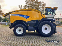 Feldhäcksler New Holland FR 9040