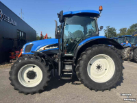 Schlepper / Traktor New Holland TS100A