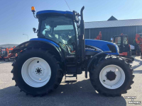 Schlepper / Traktor New Holland TS100A