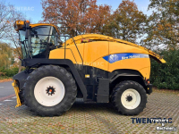 Feldhäcksler New Holland FR 9040 hakselaar