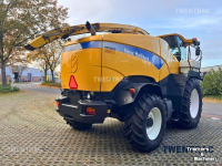 Feldhäcksler New Holland FR 9040 hakselaar