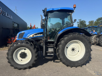Schlepper / Traktor New Holland TS100A