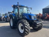 Schlepper / Traktor New Holland TS100A