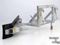 Sonstige Transport- und Industriemaschinen und Zubehör Qmac Rubber matting scraper 1.80 mtr hook up Zetelmeyer 602