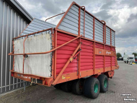 Lade- und Dosierwagen Kverneland TA465 opraapwagen