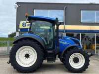 Schlepper / Traktor New Holland T 5.140 Dynamic Command