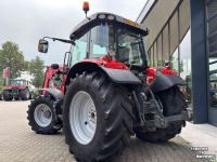 Schlepper / Traktor Massey Ferguson 5711 SL Dyna- 4 Efficiënt met voorlader