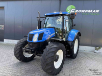 Schlepper / Traktor New Holland T6020 elite