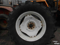 Räder, Reifen, Felgen & Distanzringe BKT 480/70r34