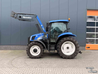 Schlepper / Traktor New Holland TS100A
