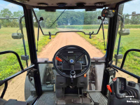 Schlepper / Traktor New Holland 8360