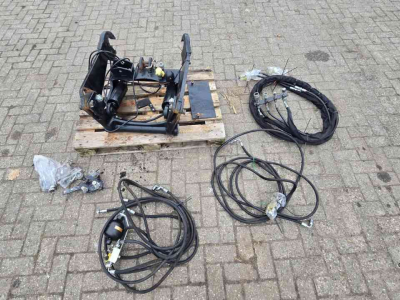 Fronthydraulik & Frontzapfwellen Zuidberg Fronthef passend op o.a. MF5400