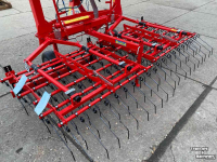 Striegelmaschine Einbock Grass-manager wiedeg