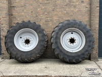 Räder, Reifen, Felgen & Distanzringe Firestone 420/85R28<>520/85R38