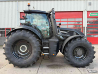 Schlepper / Traktor Valtra Q265
