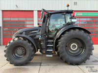 Schlepper / Traktor Valtra Q265