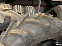 Räder, Reifen, Felgen & Distanzringe BKT 300/70 R20