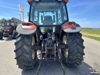 Schlepper / Traktor New Holland M100