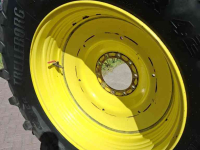 Räder, Reifen, Felgen & Distanzringe Trelleborg 710/70 r42 tm900