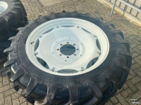 Räder, Reifen, Felgen & Distanzringe Michelin Agribib 13.6R38 + 13.6R24 op verstel velgen