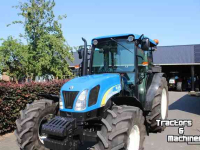 Schlepper / Traktor New Holland T4050