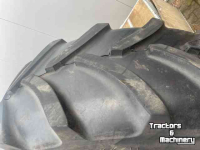 Räder, Reifen, Felgen & Distanzringe Vredestein 520x85R38 traction