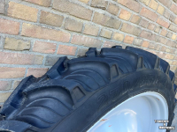Räder, Reifen, Felgen & Distanzringe Taurus 270/95R46