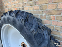 Räder, Reifen, Felgen & Distanzringe Taurus 270/95R46