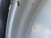 Räder, Reifen, Felgen & Distanzringe Taurus 270/95R46
