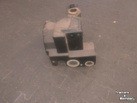 Diverse Gebrauchte Teile Massey Ferguson HYDRAULIEKTANK 7400-SERIE
