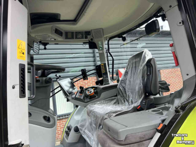 Schlepper / Traktor Claas Arion 660