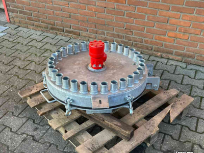 Sonstiges Güllemaschinen und Zubehör  Mestverdeler, verdeelmolen 32 uitlopen