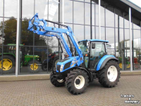 Schlepper / Traktor New Holland T4.55 + frontlader