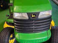 Aufsitzrasenmäher John Deere LT155 Zitmaaier
