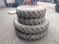 Räder, Reifen, Felgen & Distanzringe Massey Ferguson Cultuur wielen 270/95 R48 270/95 R32