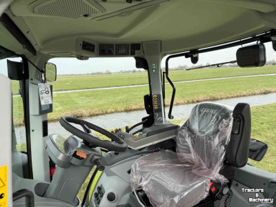 Schlepper / Traktor Claas Arion 530