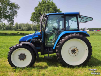 Schlepper / Traktor New Holland TL90