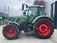 Schlepper / Traktor Fendt 724 S4