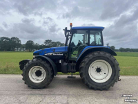 Schlepper / Traktor New Holland TM140