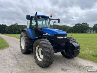 Schlepper / Traktor New Holland TM140