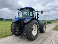 Schlepper / Traktor New Holland TM140