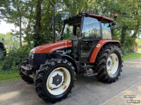 Schlepper / Traktor New Holland L60