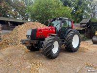 Schlepper / Traktor Valtra 8950