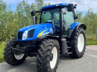 Schlepper / Traktor New Holland TS115A